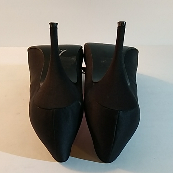 Kenneth Cole Tribeca Design Polka Dot Bow Heels 9M - Picture 5 of 5